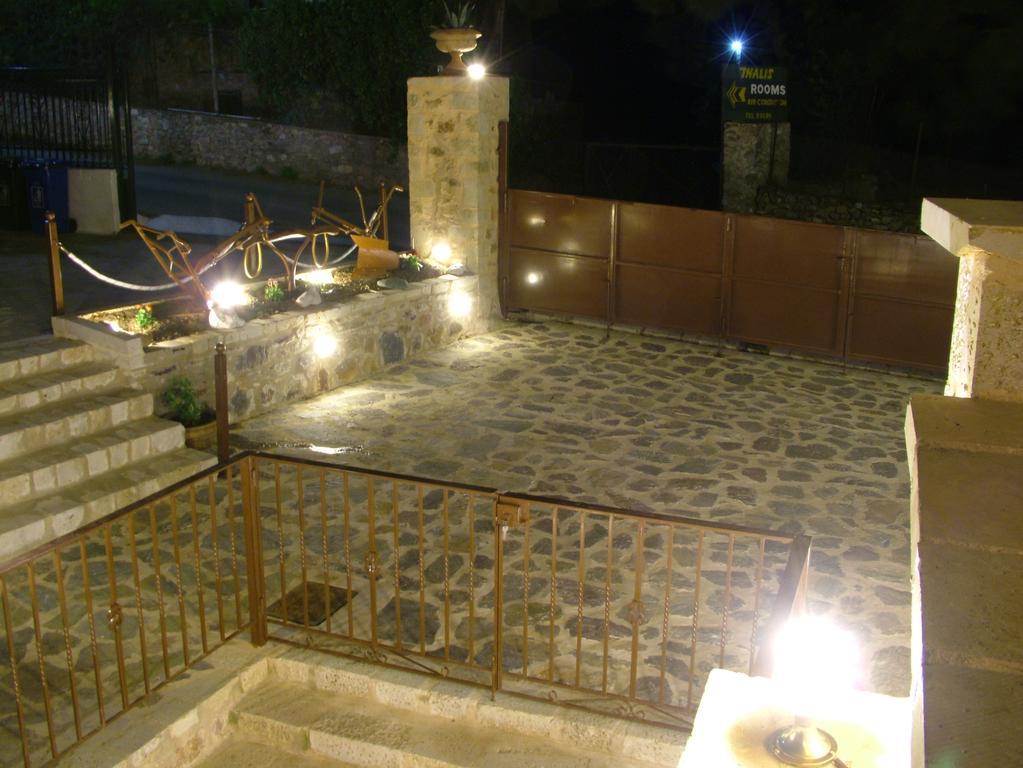 מלון Skoutárion Xenonas Thalis מראה חיצוני תמונה